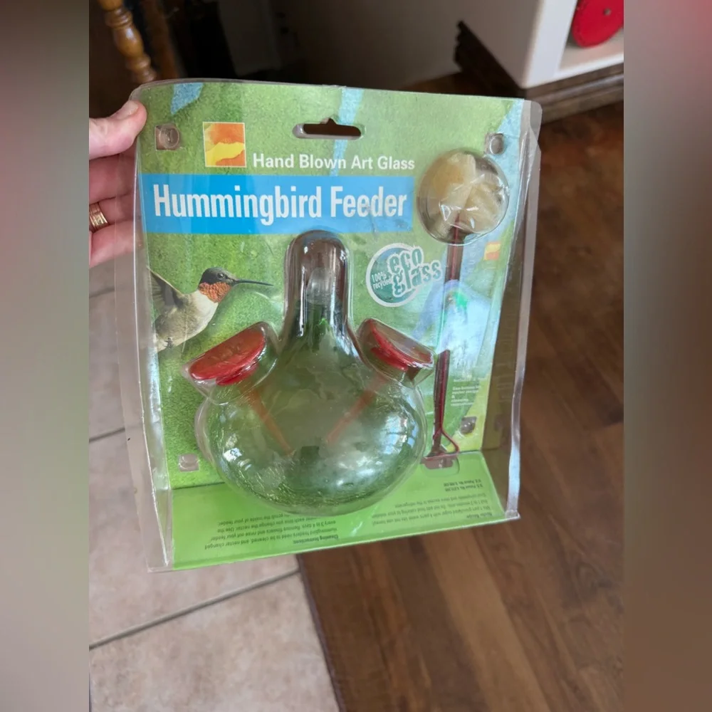 Hummingbird Feeder - Red and Green New! Hand blown art glass hummingbird feeder